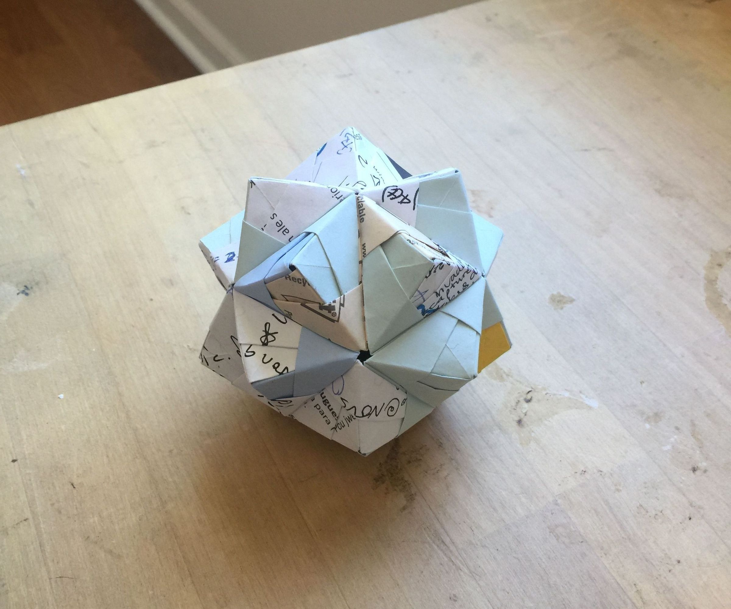 Modular Origami - Sonobe Triambic Polyhedron