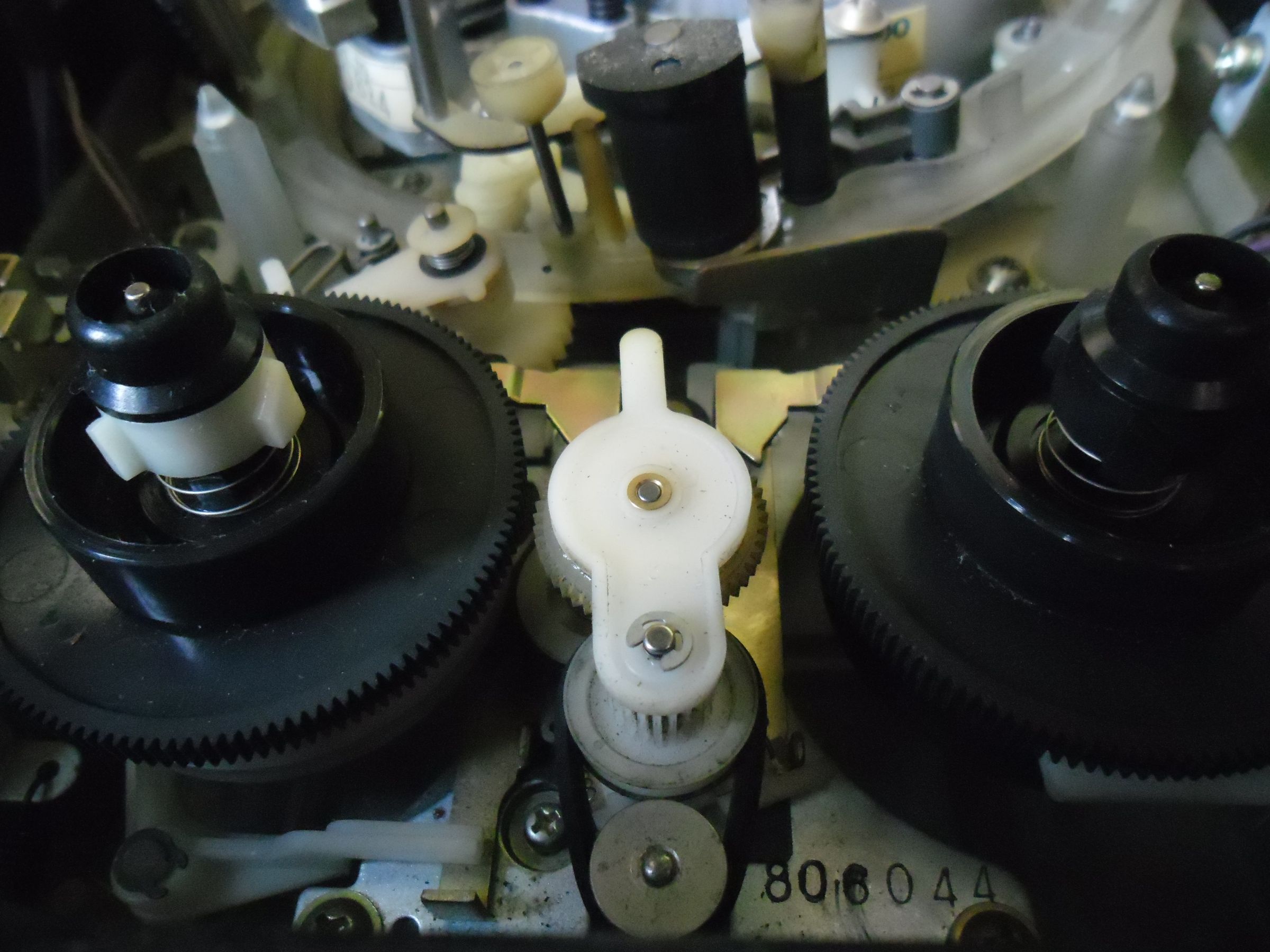 How to Fix a VCR for Nothing! 6 Steps Instructables