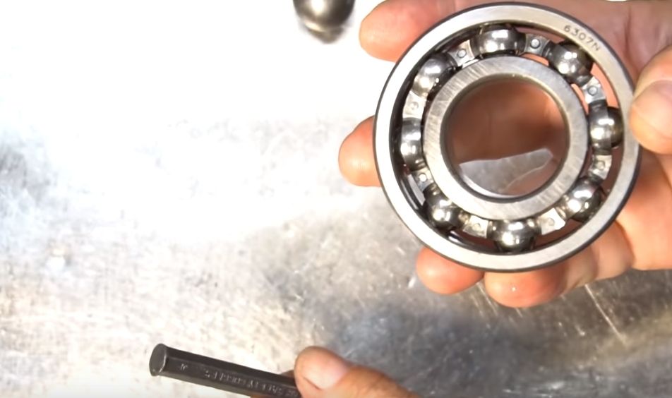 How to Remove, Mount and Install Ball Bearings 8 Steps