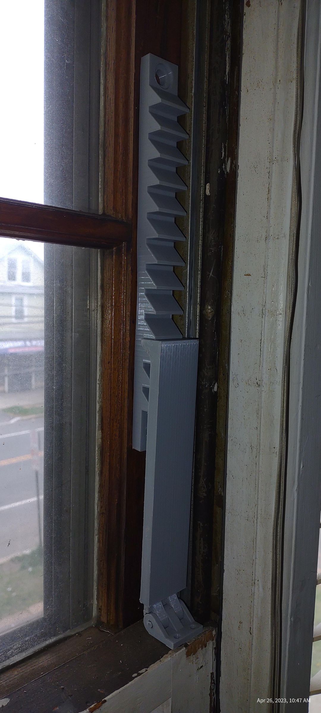 Air Conditioner Auto-Locking Window Guard : 6 Steps - Instructables