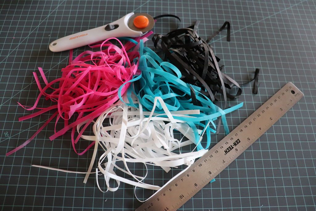 Marbled Hot Glue 20 Steps (with Pictures)