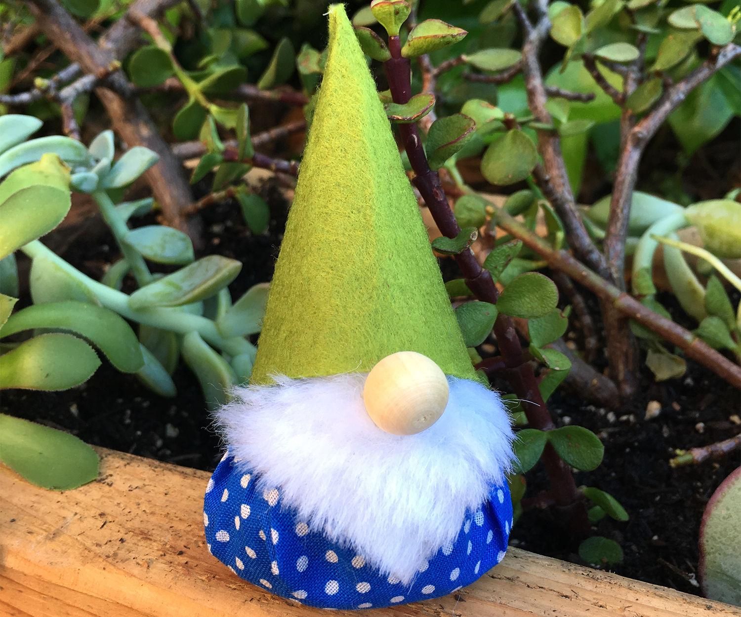 Simple Lavender Gnome