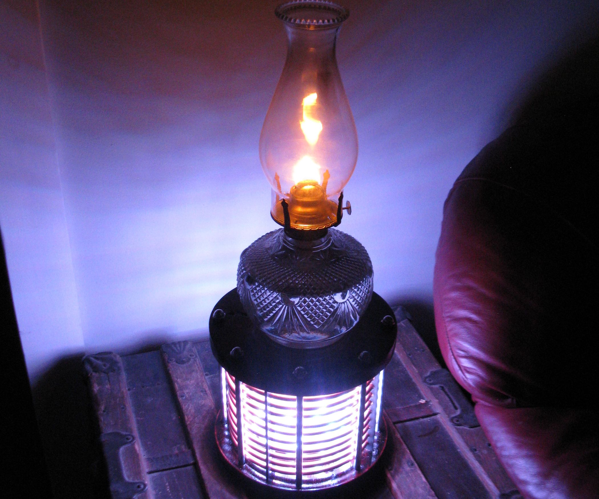 LED Oil Lamp Pedestal... Lamp 5 Steps (with Pictures) Instructables