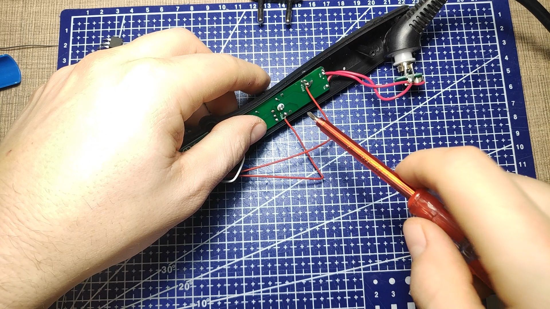 Curling Iron Repair Thyristor Diagnosis and Replacement 5 Steps
