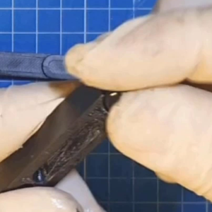 GLUE THE SILICONE FEET