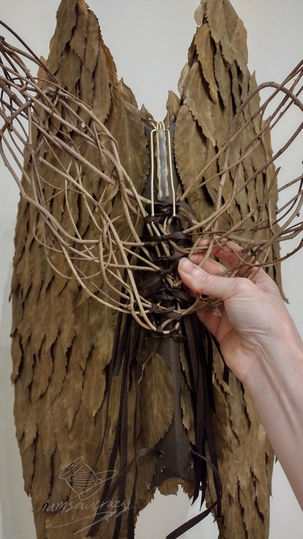 Attach the Wings to the Vine Shoulder Harness