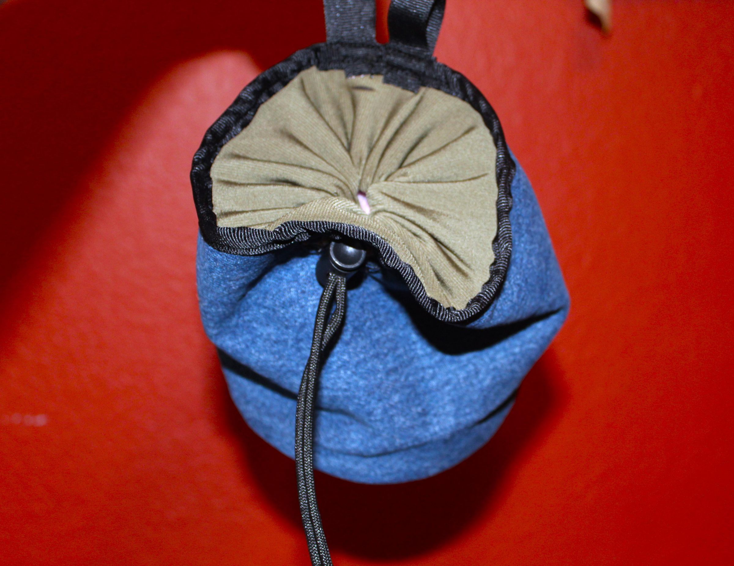 How to Make a Chalk Bag From Your Old Clothes 13 Steps (with Pictures