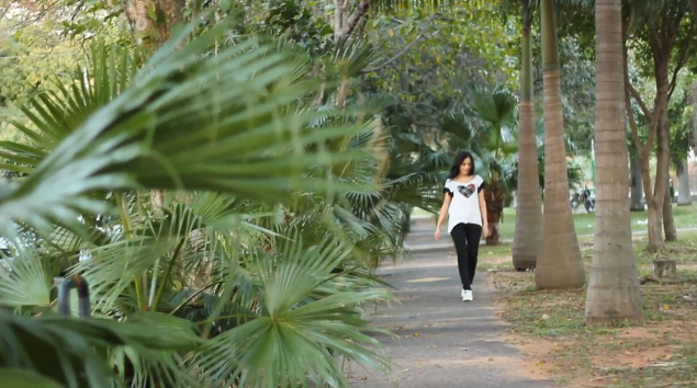 Reconstruct Your T-shirt With Lace Sleeves