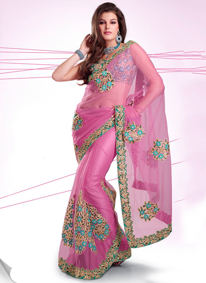 Why Anarkali Suits and Sarees Are Popular Among Indian Women?