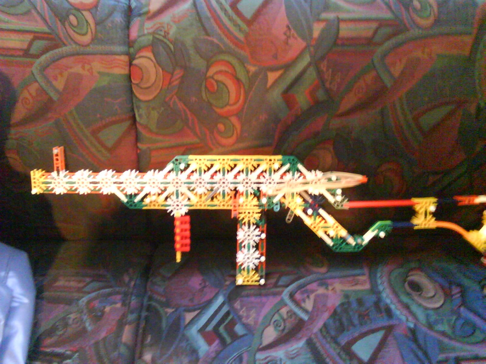 Knex Assault Rifle (with Detachable Mag)