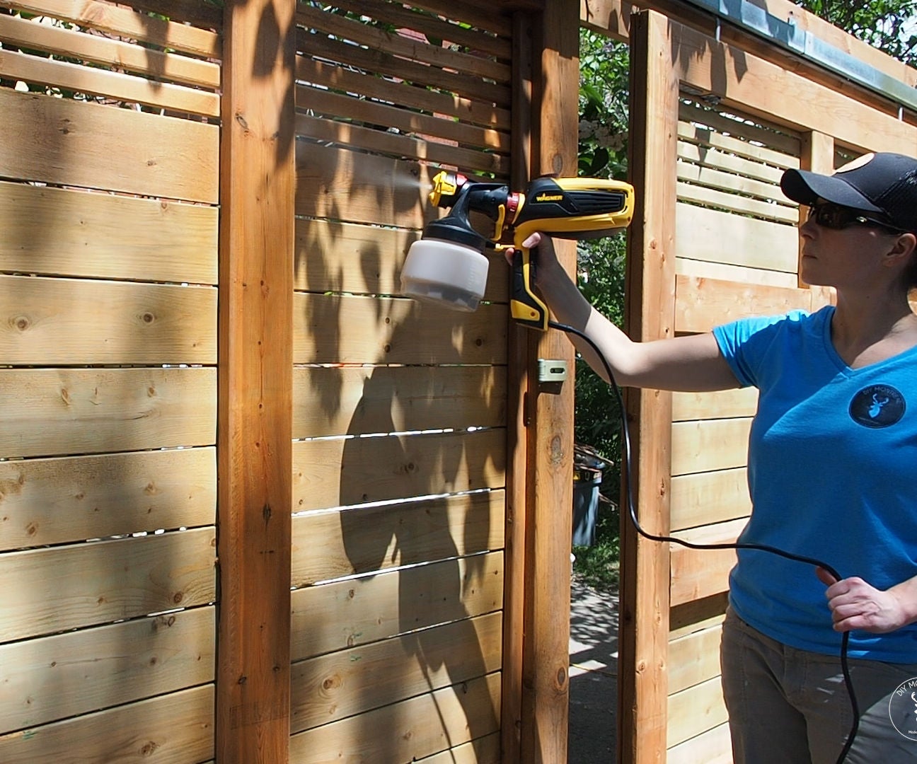 How to Stain a Fence With a Sprayer 6 Steps (with Pictures