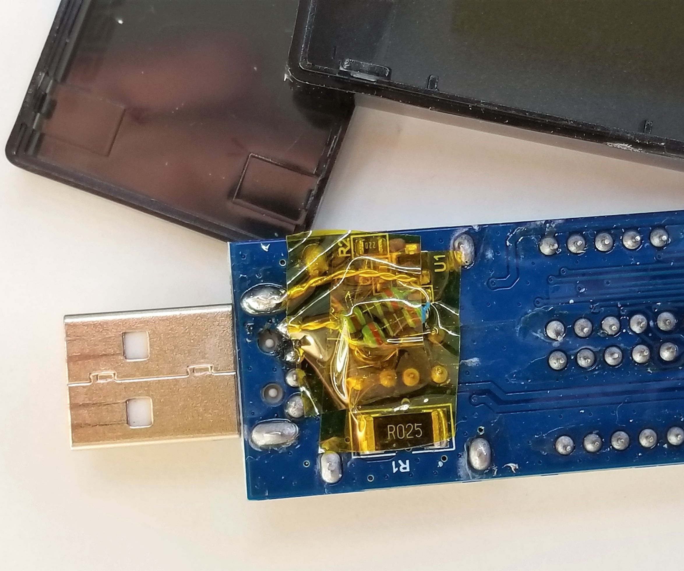 Hacking USB Power Banks to Power Arduino