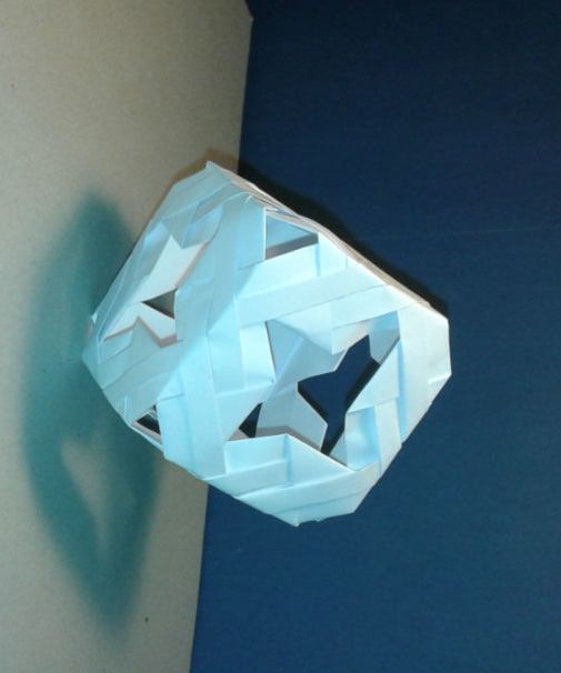 A Cube Full of Stars (modular Origami)