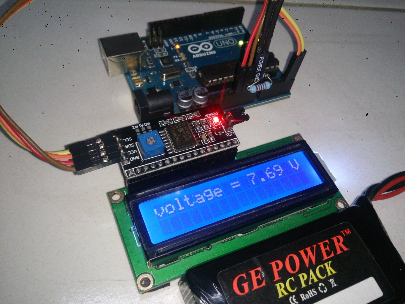 Arduino Battery Voltage Indicator