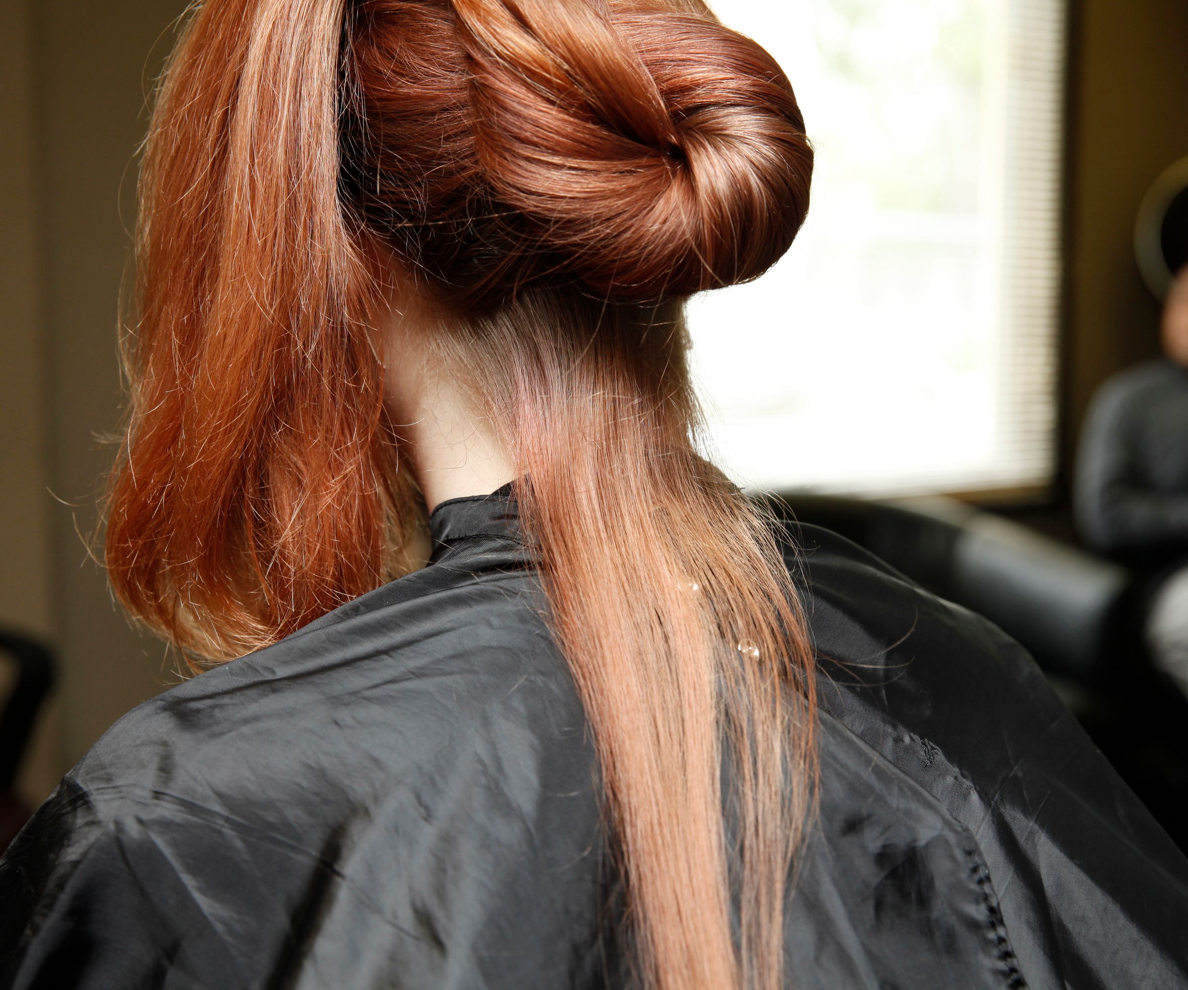 How to Curl Your Hair With a Flat Iron 5 Steps (with Pictures