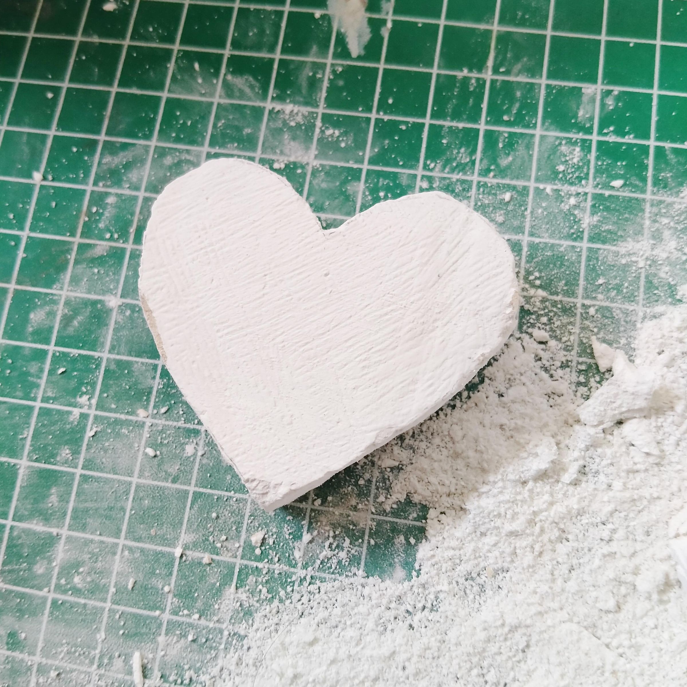 Carve a Stone Into a Pendant Heart Shaped Pendant 3 Steps (with