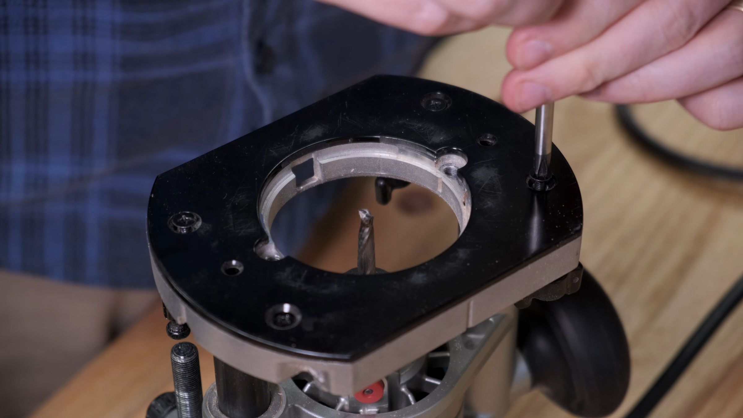 Router Sub-base (and Edge Guide) : 11 Steps (with Pictures) - Instructables