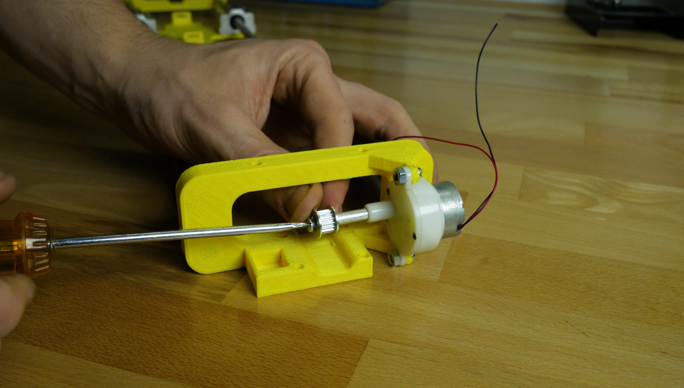 Make a Motorised Camera Slider : 6 Steps (with Pictures) - Instructables