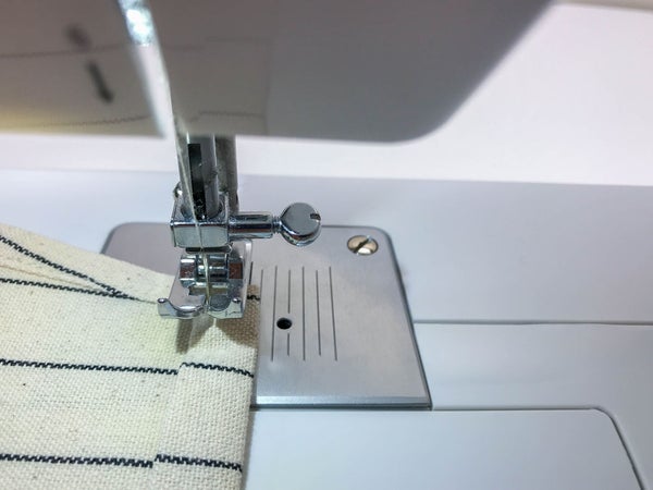 Üst ve Yanlarda Düz Dikişli Dikiş