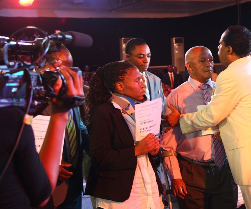 The Healing School – Experience the Presence of Holy Spirits