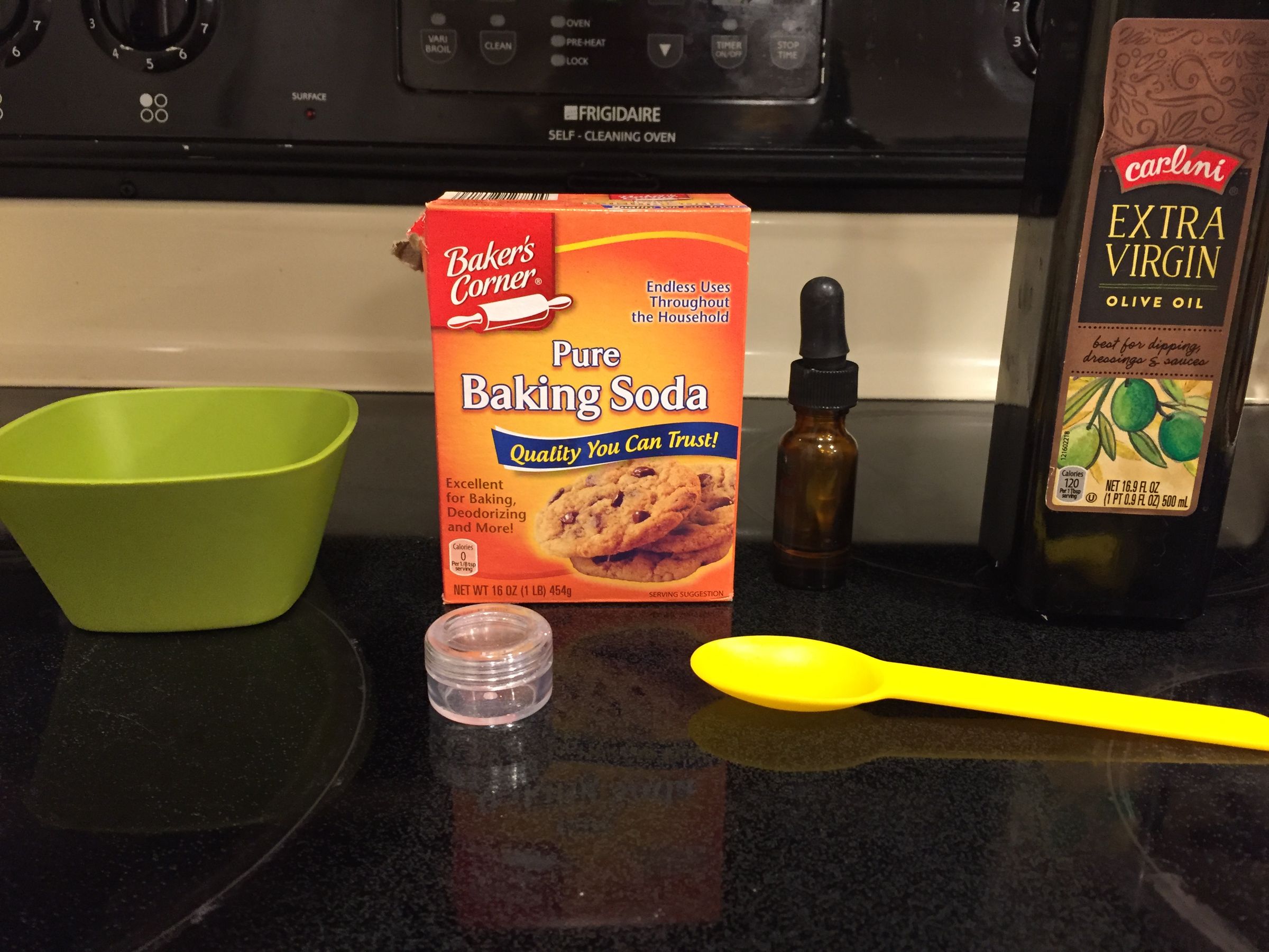 Baking Soda Lip Scrub 4 Steps (with Pictures) Instructables