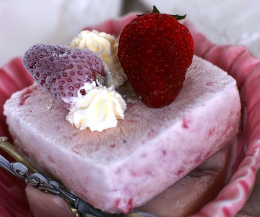 有了草莓果酱还能做草莓冰激凌