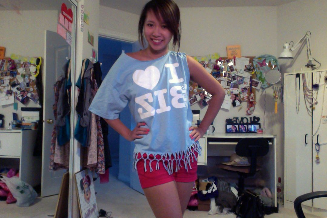 Fringe - Cut Your T-Shirt