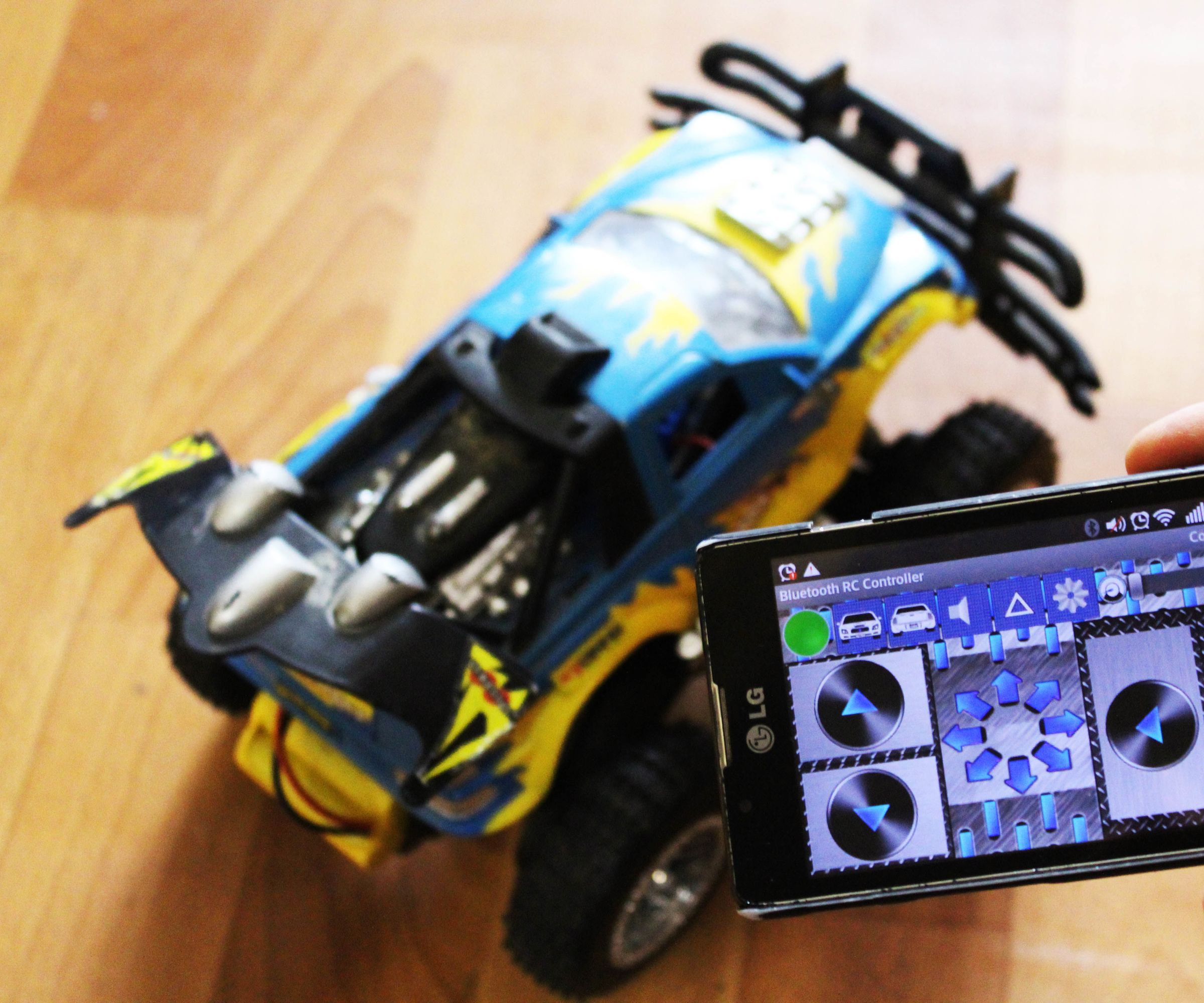 Bluetooth-Car With Arduino