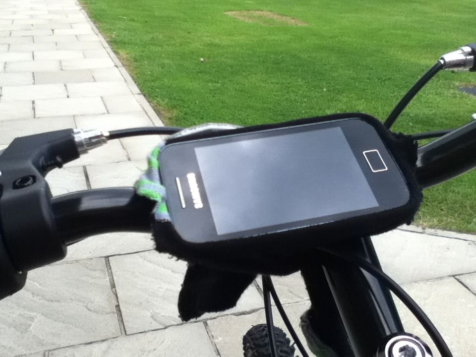 Very Simple Bike Phone Mount