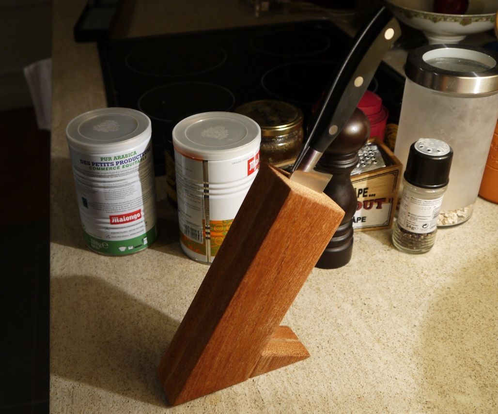 Simple Chef Knife Wood Block