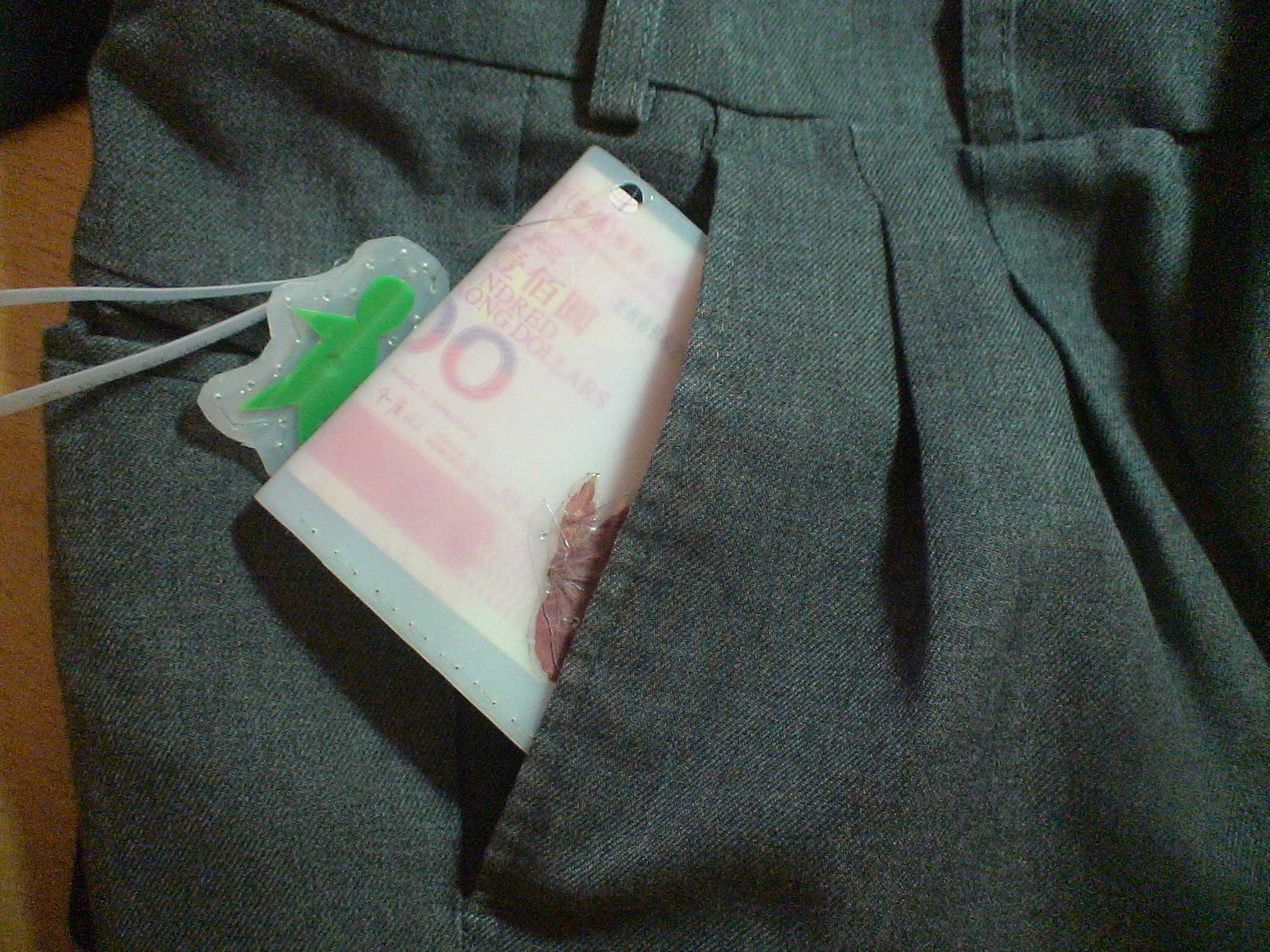 Recycled Plastic Wallet [Its FREE]