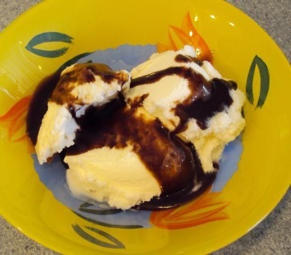 Nana's Super Easy Fudge Sauce