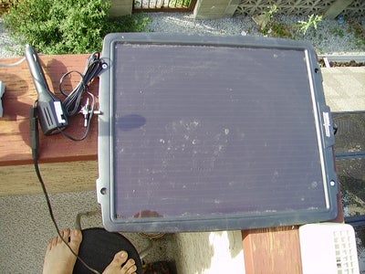 Universal Solar Charger 