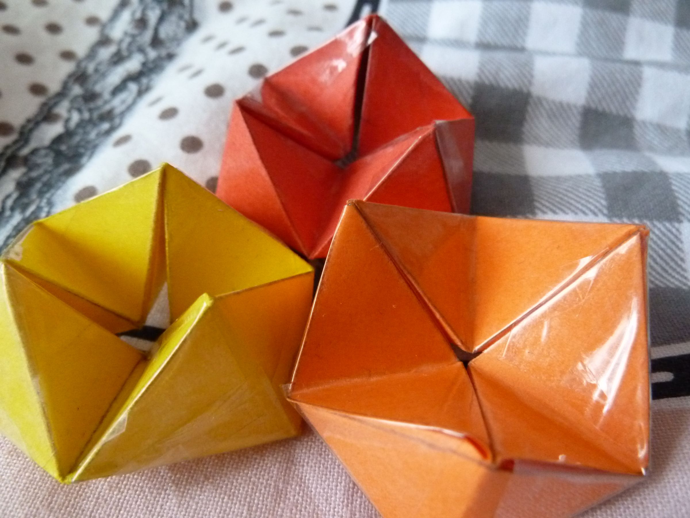 Kaleidocycle