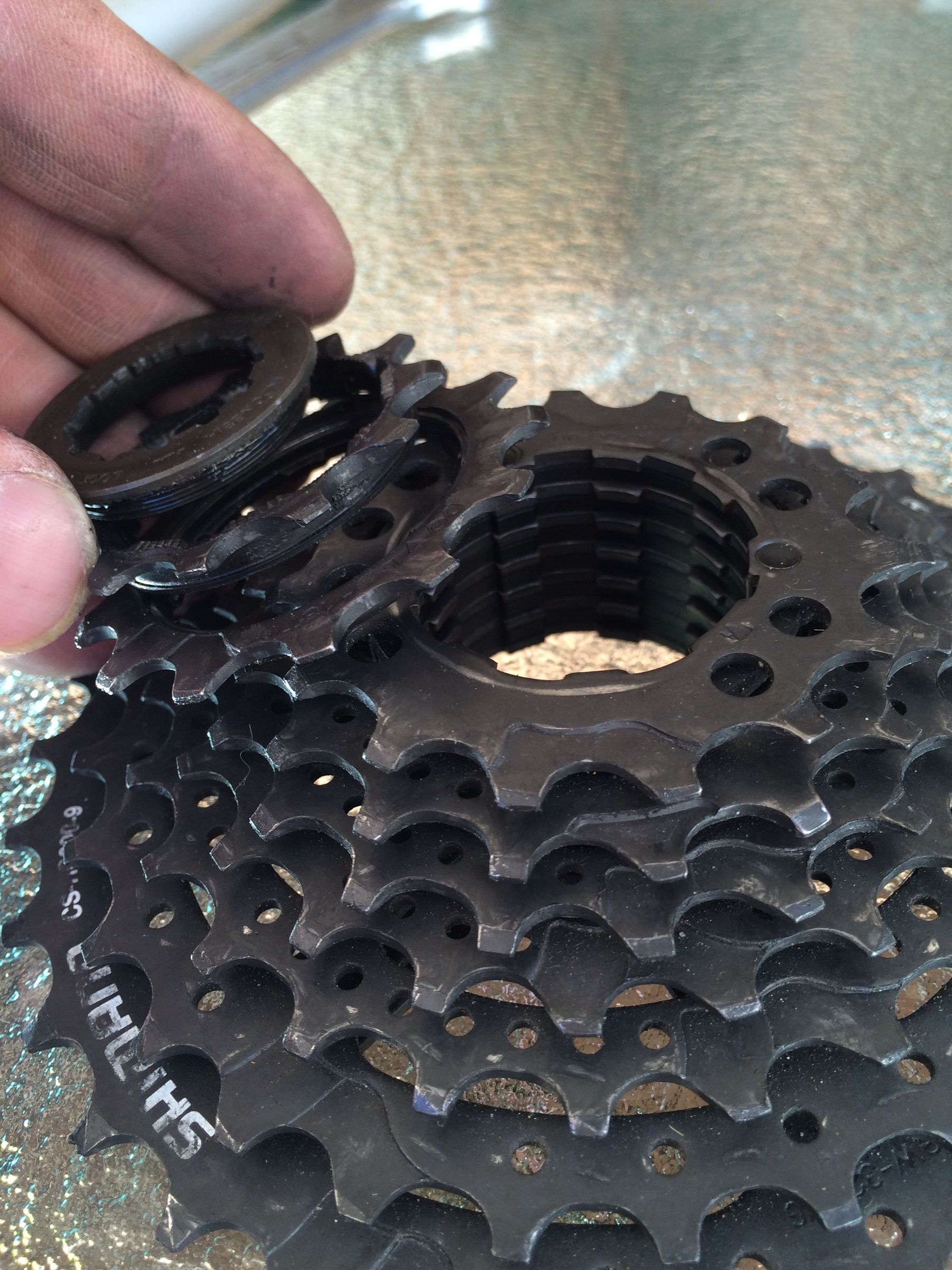 Broken Spoke Repair/Replace 8 Steps (with Pictures) Instructables