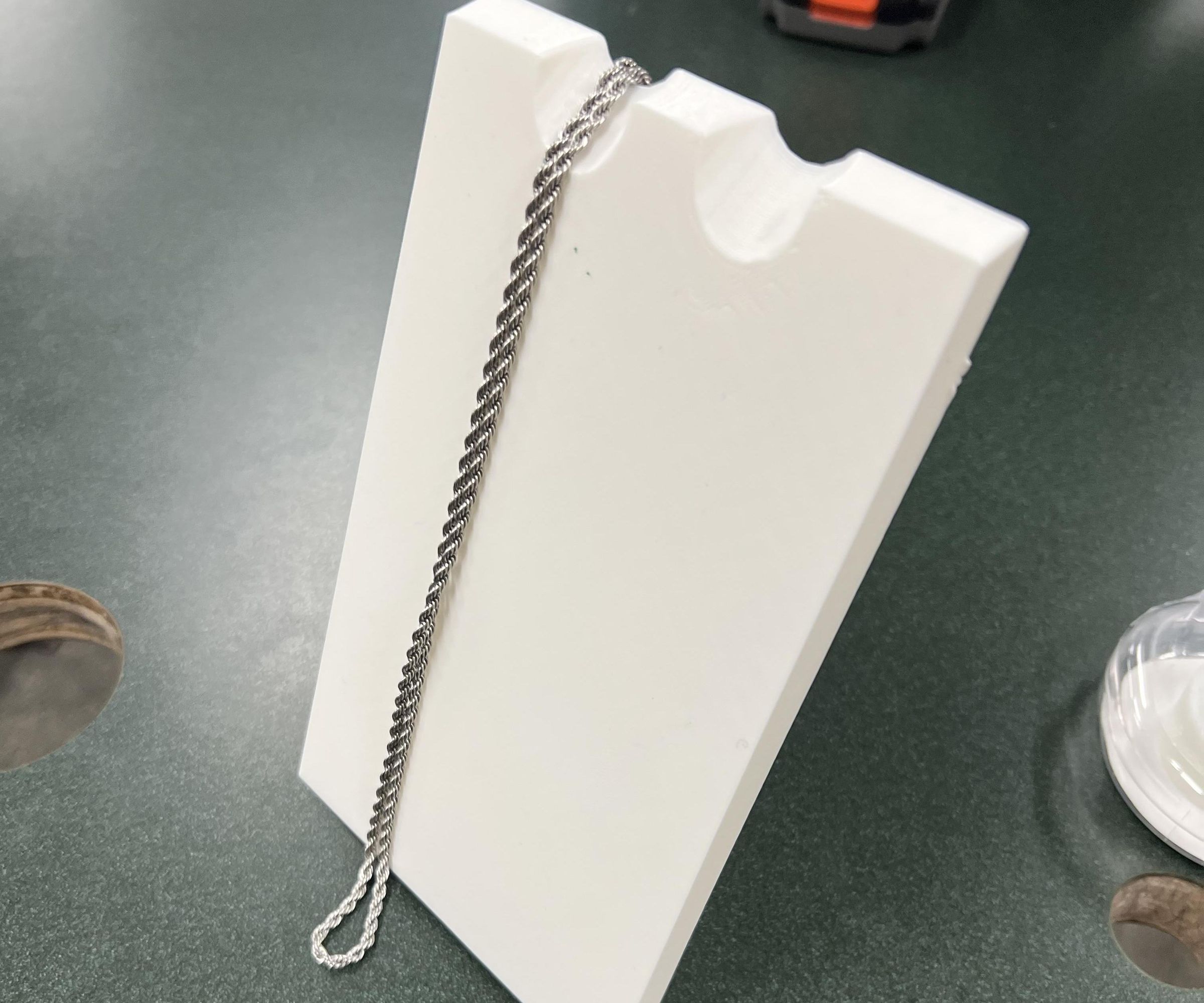 Jewelry Chain Holder
