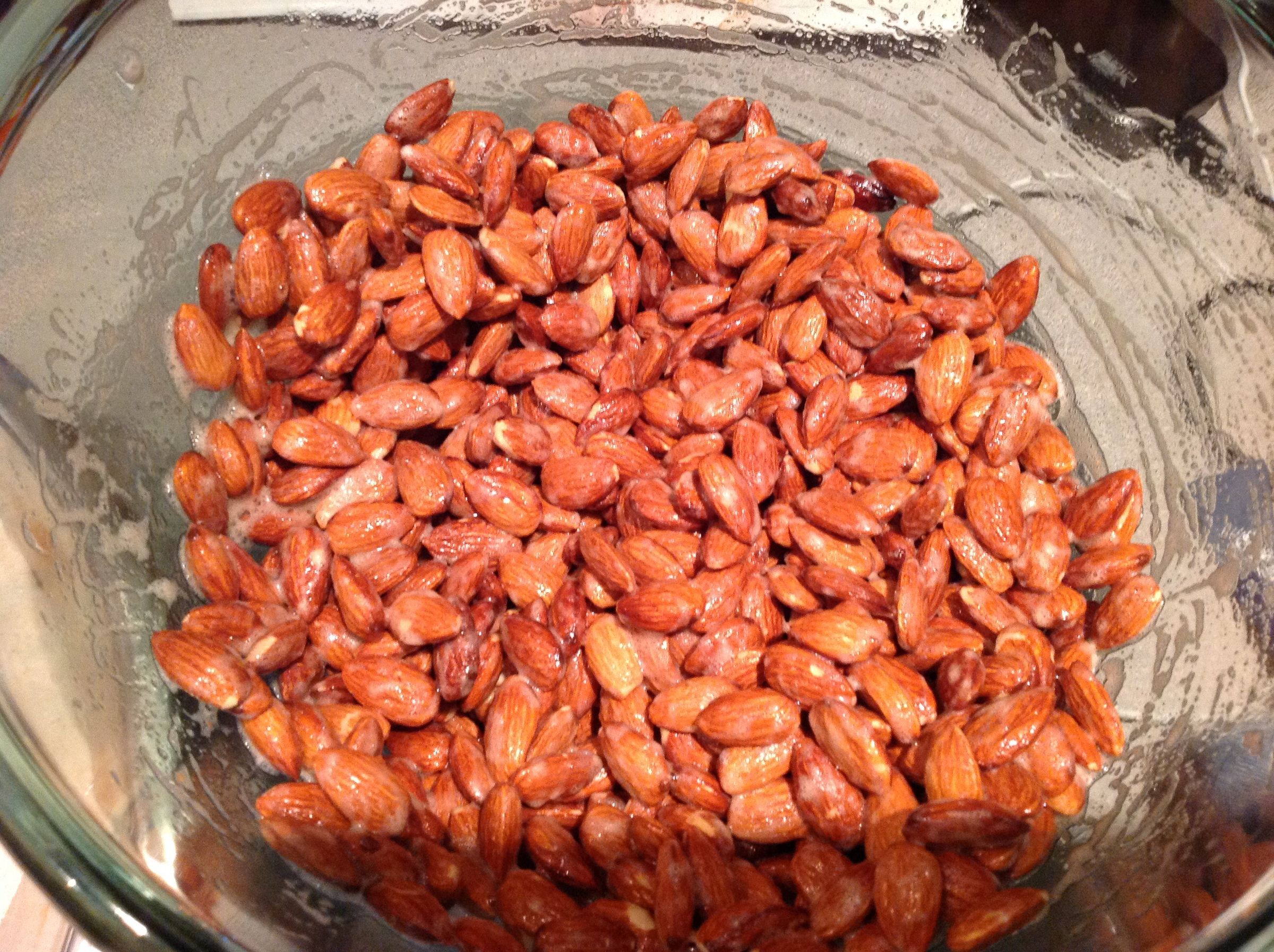 Slow Cooker Cinnamon Sugar "Mall" Almonds 6 Steps Instructables