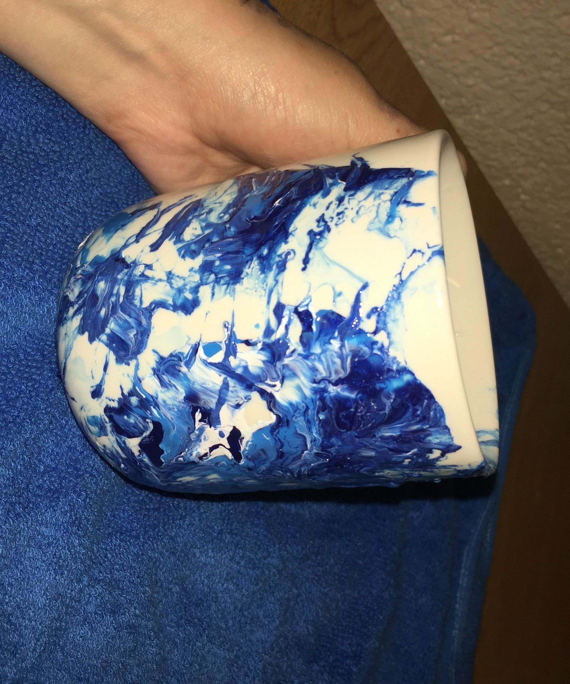 How to Create Marble Looking Coffee Mugs