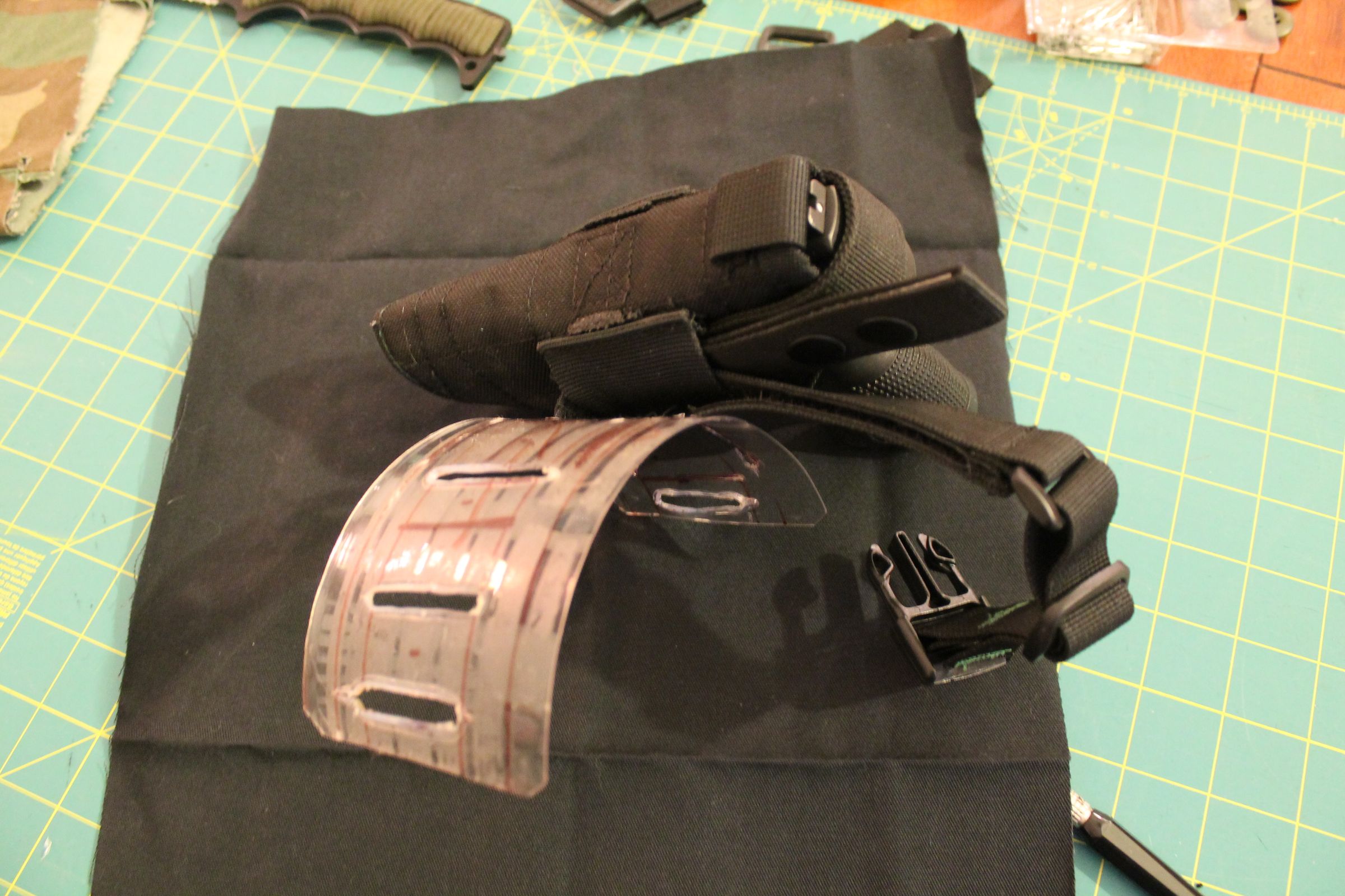 Large Recycled Peanut Butter Container Leg Drop Instructables