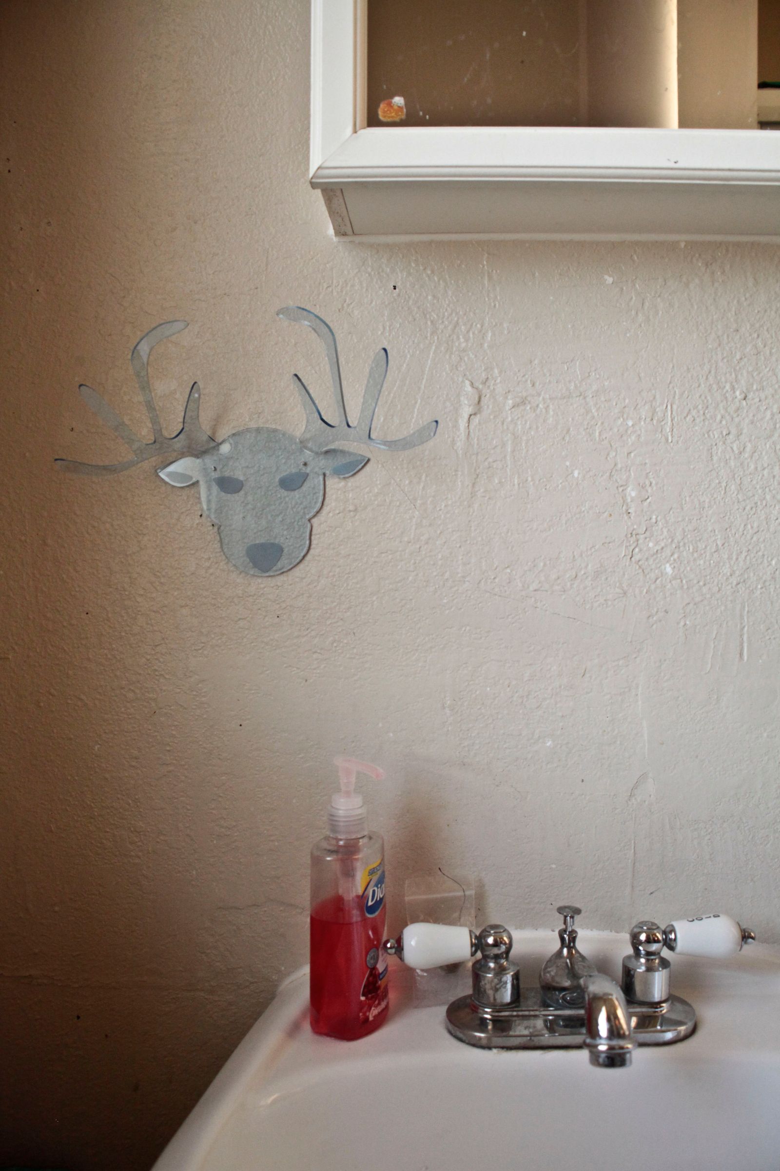 Let me hold your jewelry, deer.