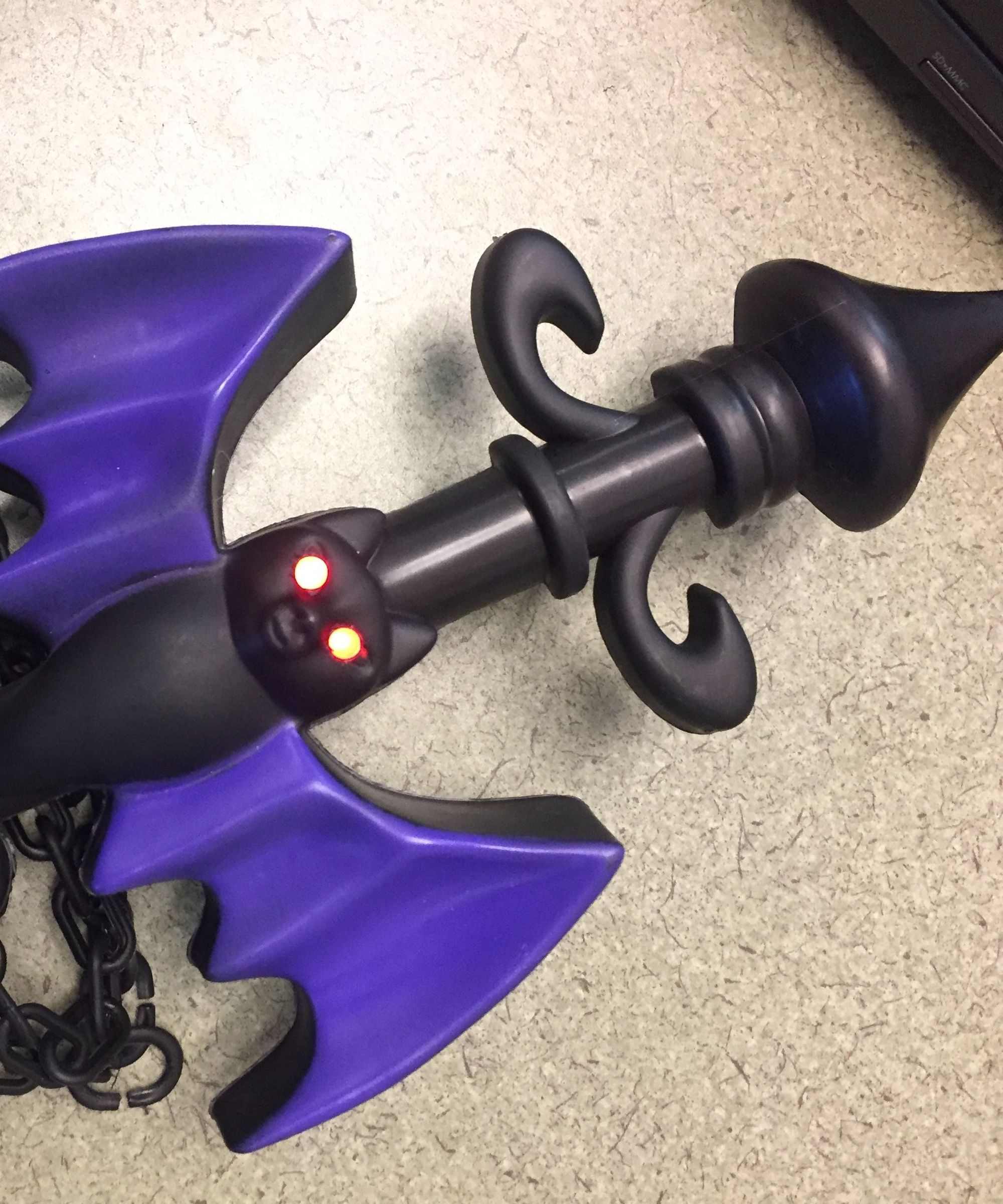 Flashing Eyes Bat Lawn Stake Halloween Decoration 