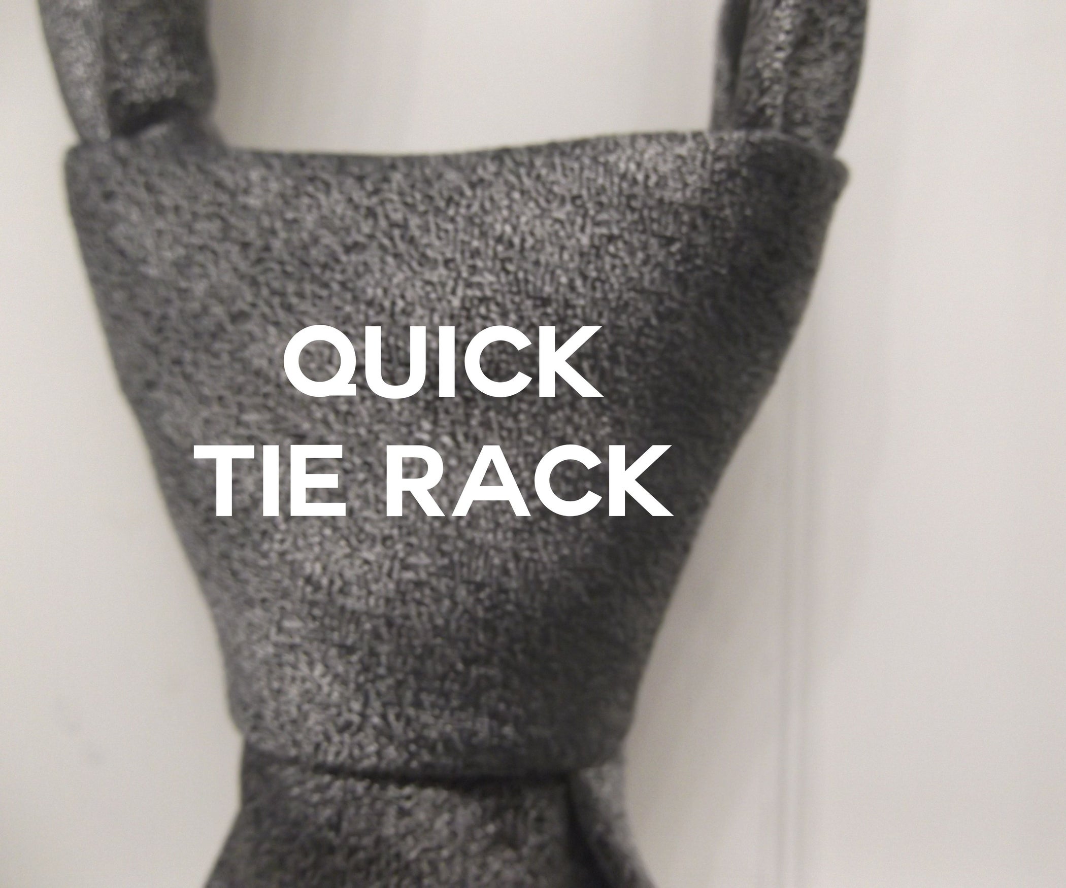 how to use a tie rack
