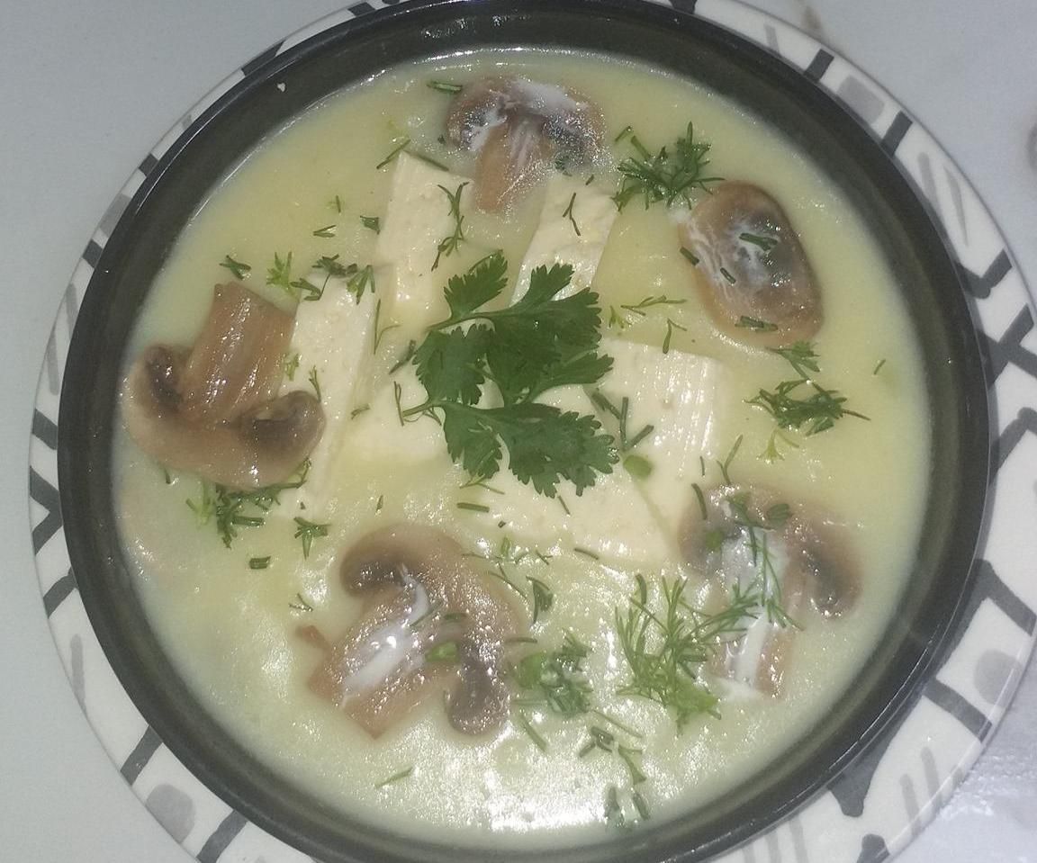 CREMA DE PAPA CON CHAMPIÑONES 