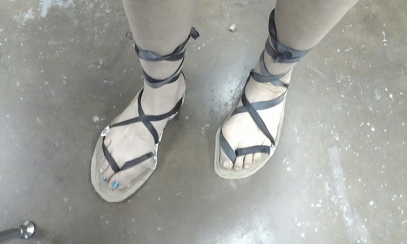 UP(cycled) Sandals: Re-using Bike Tube and Cardboard
