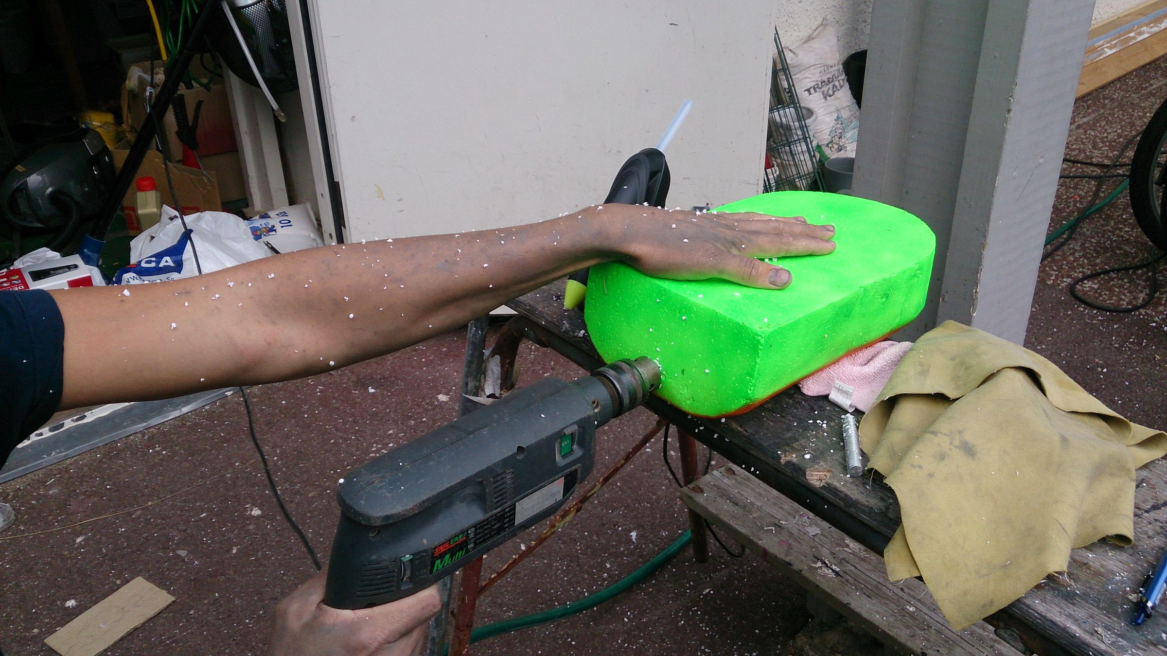 Styrofoam Fishing Boat/Barge for RC Trolling 5 Steps Instructables