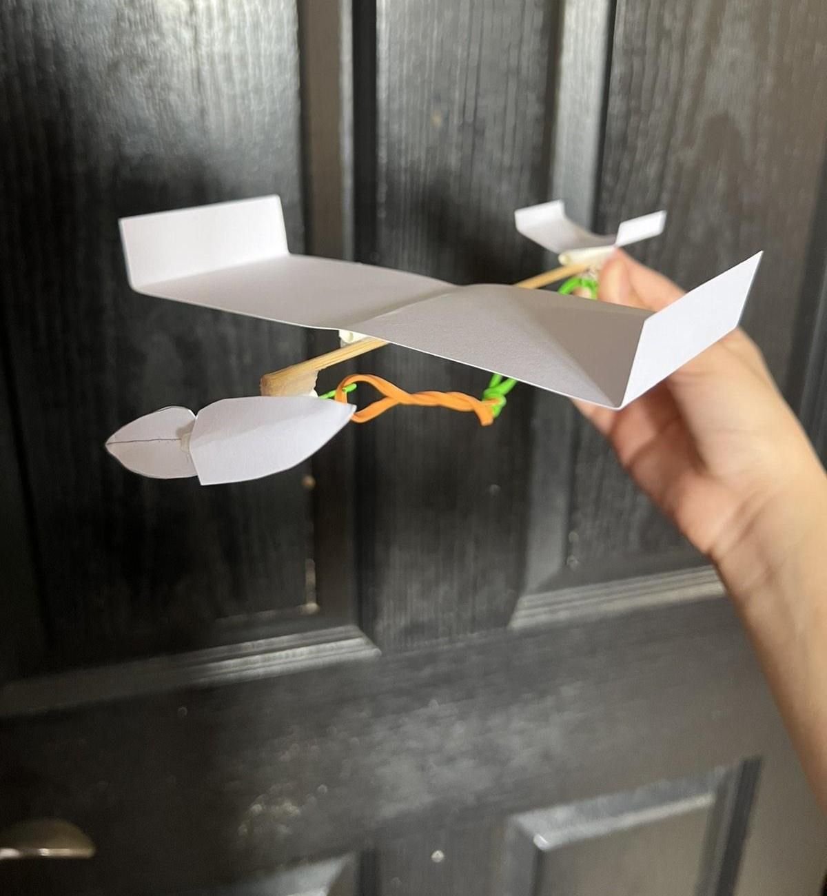 Elastic-Powered Plane Craft