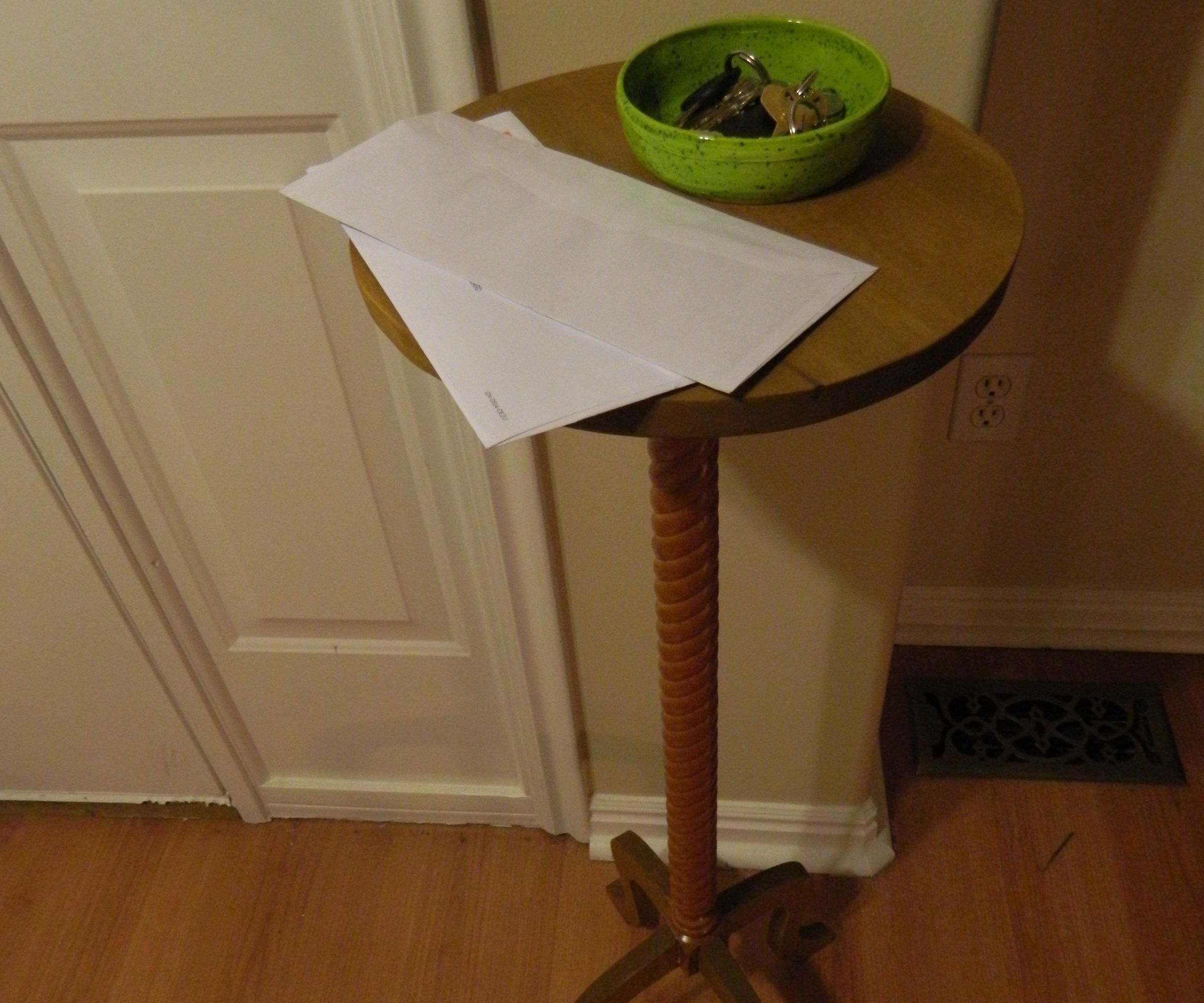Candle Stand Style Entryway Table