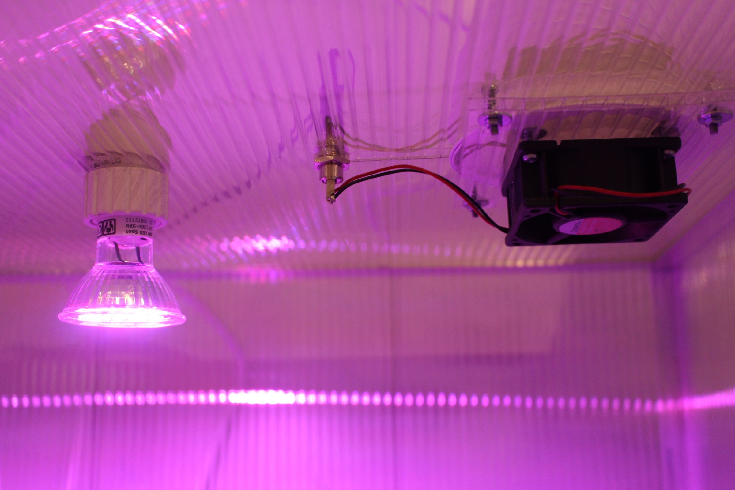 Winter Indoor Garden (Grow Box) 4 Steps Instructables