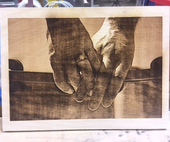 Laser Burning Pictures Into Wood