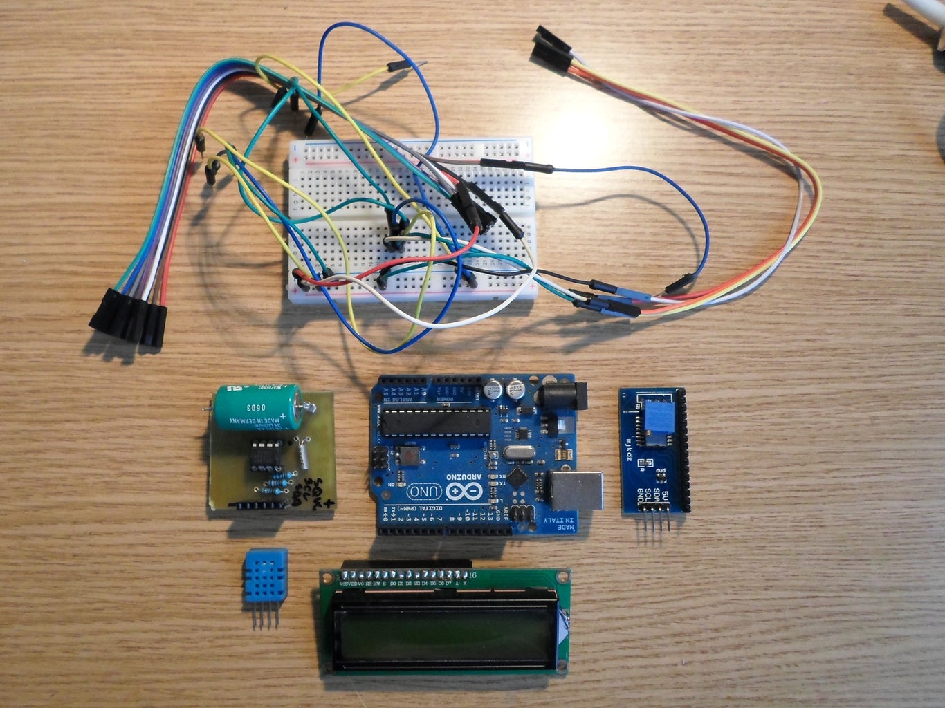 Clock With Thermometer Using Arduino, I2c 16x2 Lcd, DS1307 RTC and DHT11 Sensor.